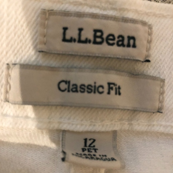 LL BEAN WOMENS WHITE CLASSIC FIT STRAIGHT LEG JEANS SIZE 12P - Picture 3 of 4